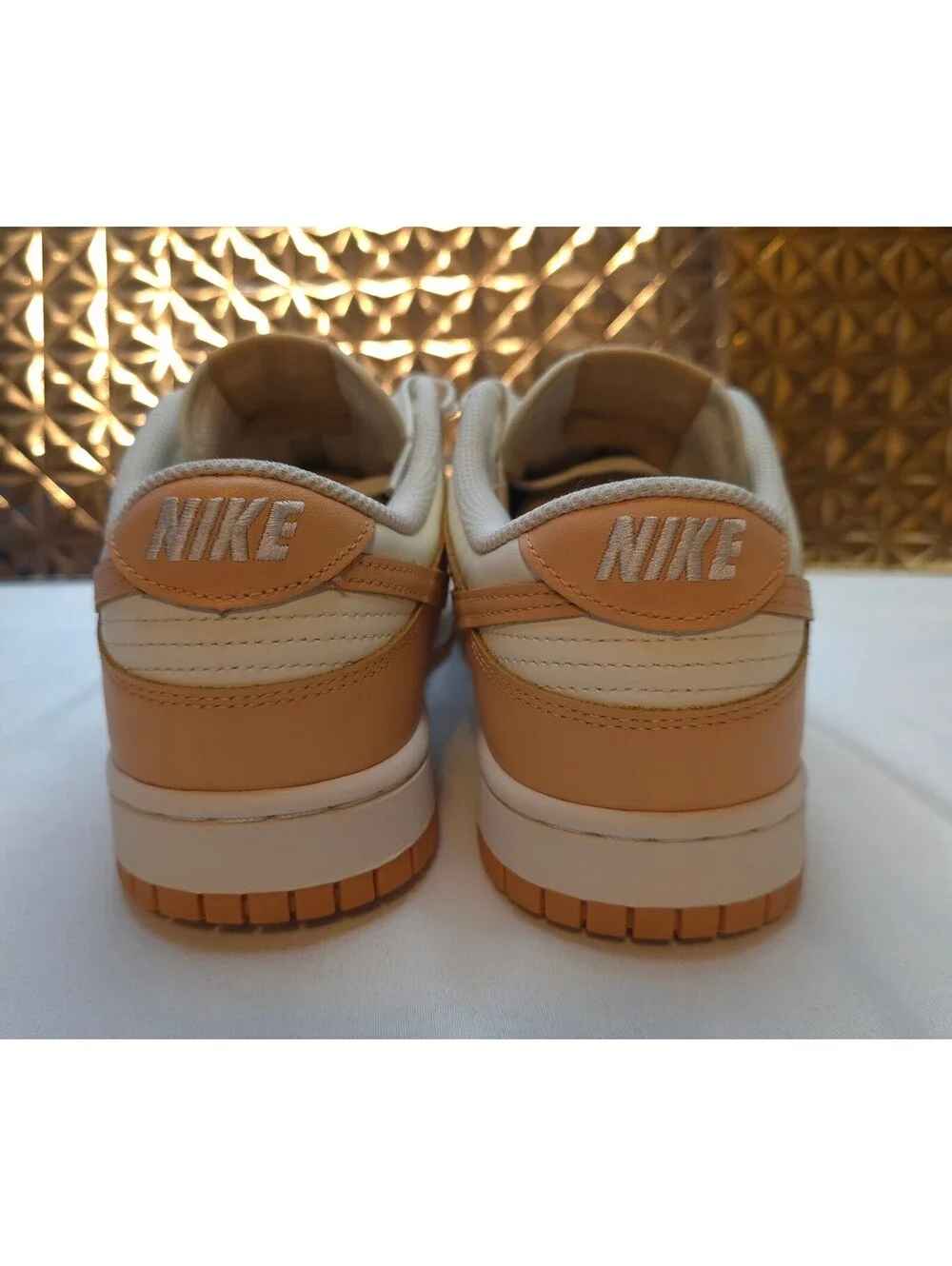 Womens size 10 Nike Dunk Low 